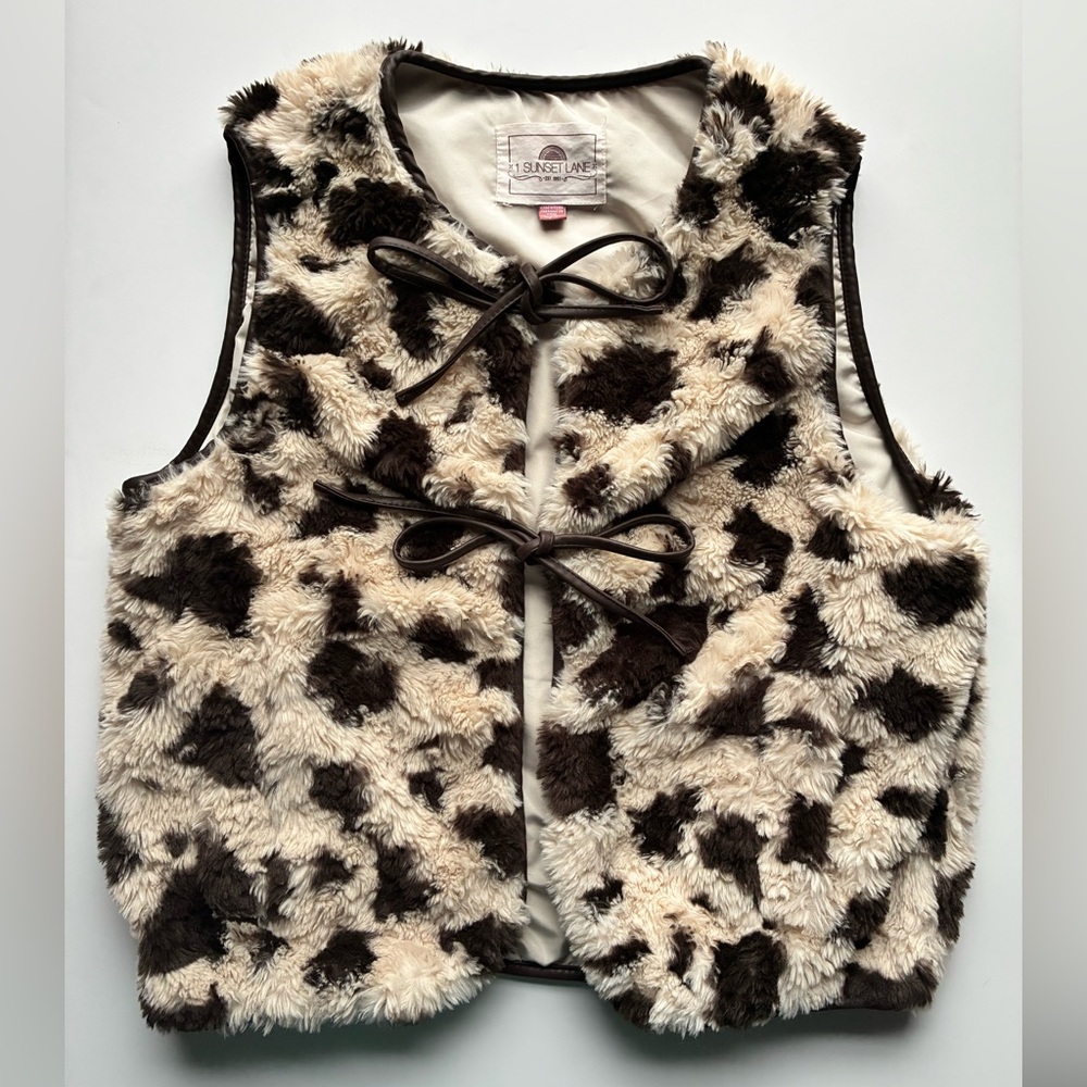 1 SUNSET LANE Faux Fur Cow-Print Western Tie- Front Vest - Large